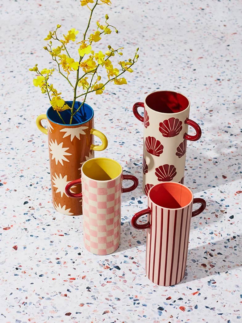 Griffe Tall Vase Burgundy Shell